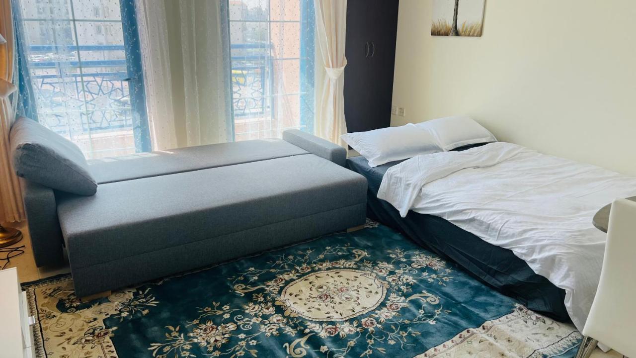 Newly Furnished Cozy One Bed Room Apartment 2 Bathroom City View Dubai Exterior foto