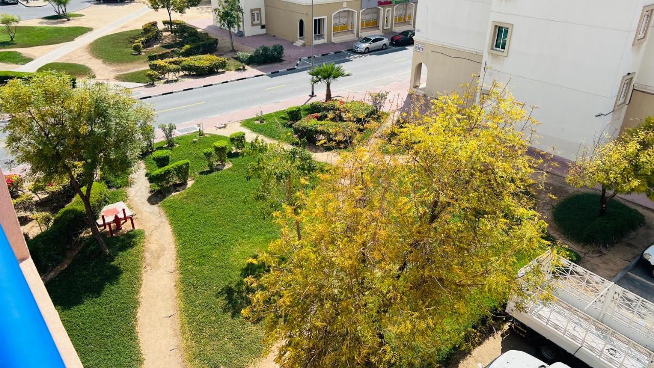 Newly Furnished Cozy One Bed Room Apartment 2 Bathroom City View Dubai Exterior foto
