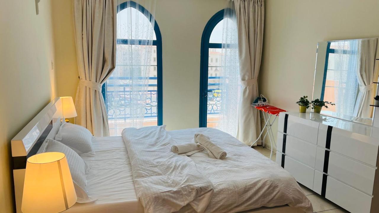 Newly Furnished Cozy One Bed Room Apartment 2 Bathroom City View Dubai Exterior foto