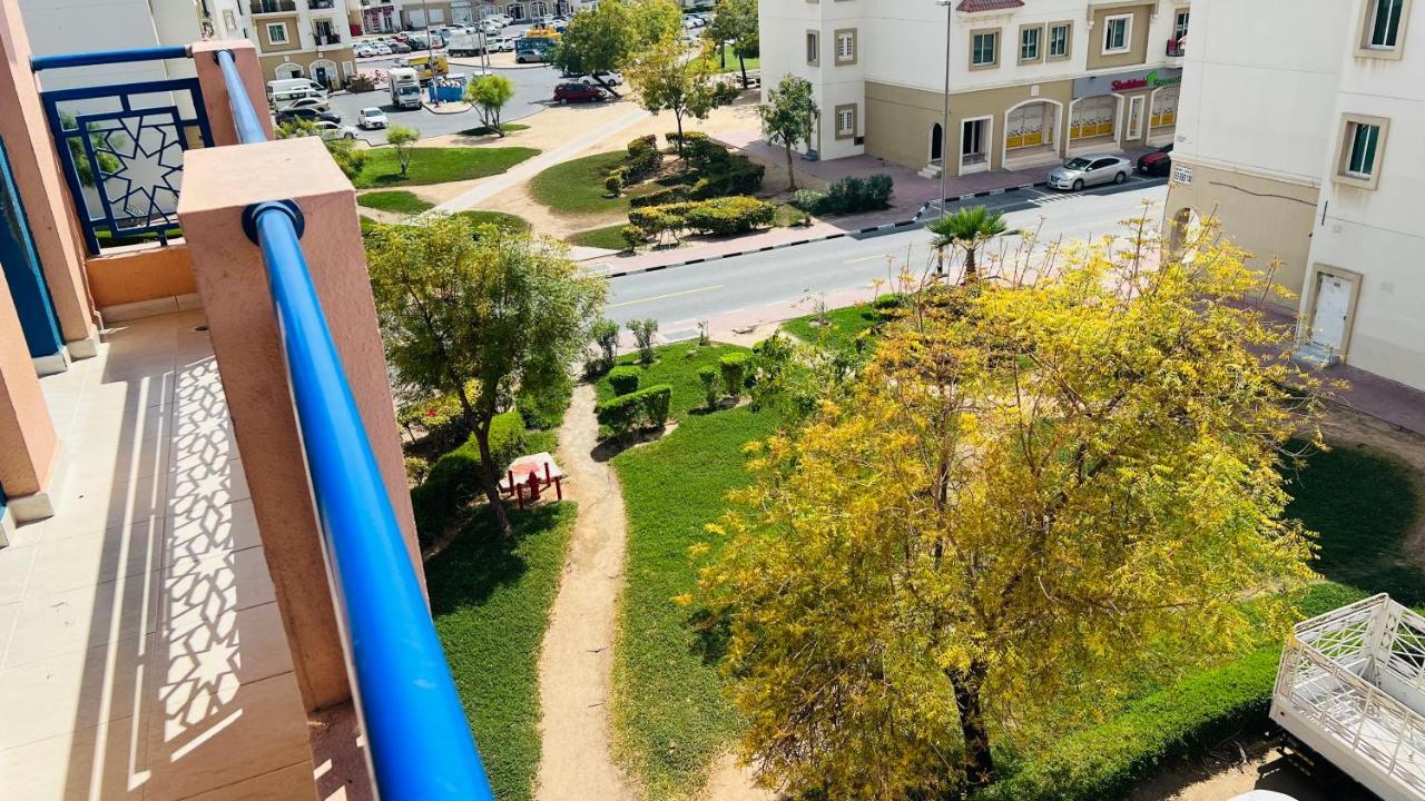 Newly Furnished Cozy One Bed Room Apartment 2 Bathroom City View Dubai Exterior foto