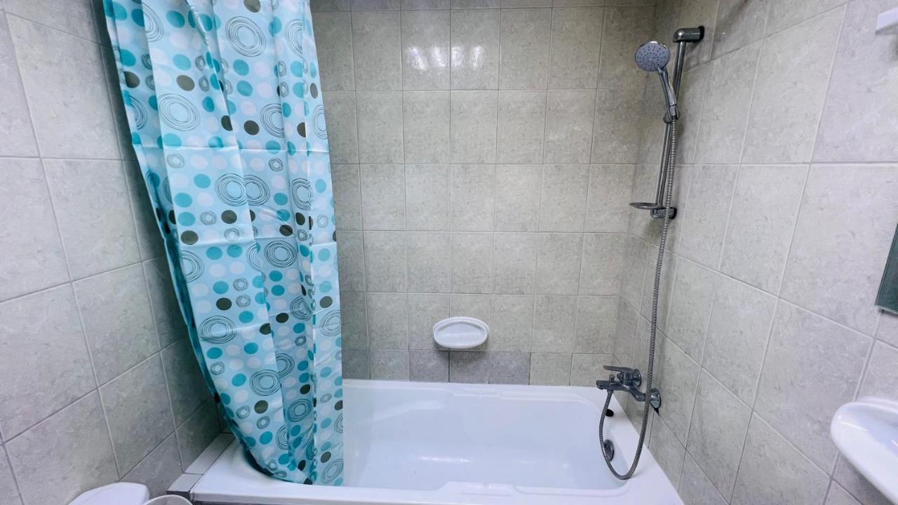 Newly Furnished Cozy One Bed Room Apartment 2 Bathroom City View Dubai Exterior foto